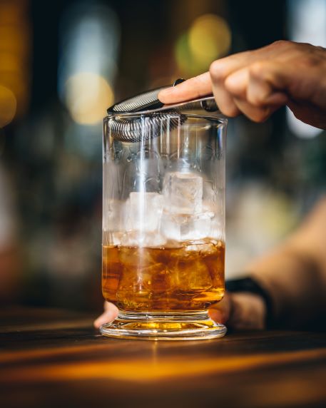 Verre à mélange CALABRESE FOOTED - 600ml - Urban Bar